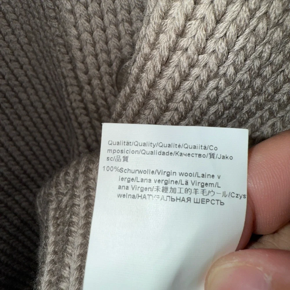 BOSS by Hugo Boss men's 100% Virgin Wool cardigan sweater Size L (Defective)